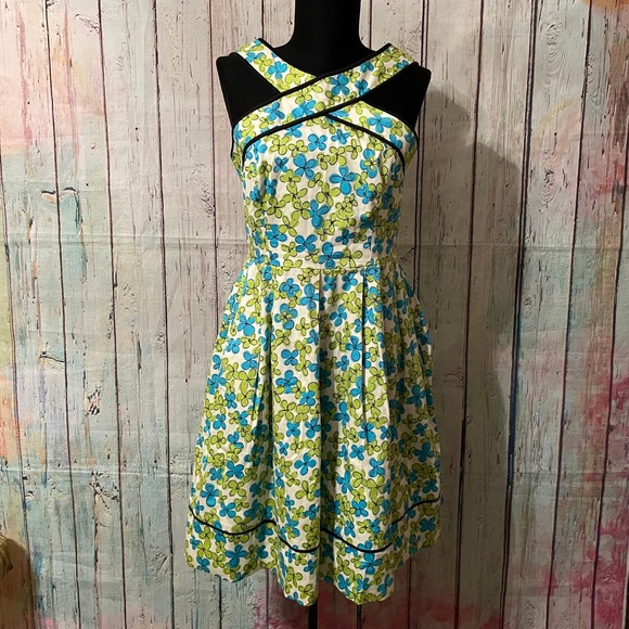 Maggy London Dresses & Skirts - Maggy London Petites Dress Womens 8P Green Blue Floral Cotton Dress Pockets